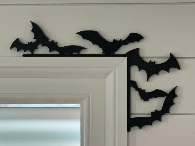 Pipistrelli, decorazione per angolo porta