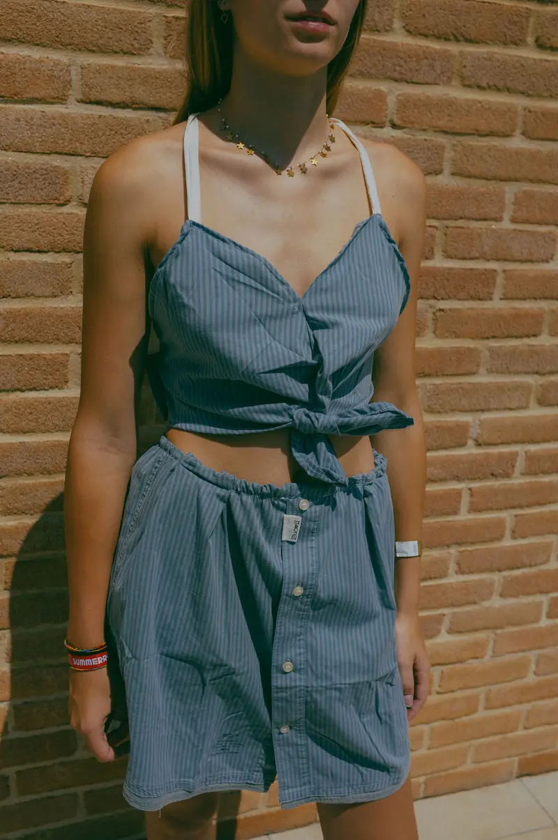 Upcycling-Top e gonna in tessuto camicia