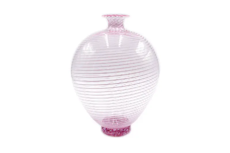 Vaso in filigrana rosa e bianco