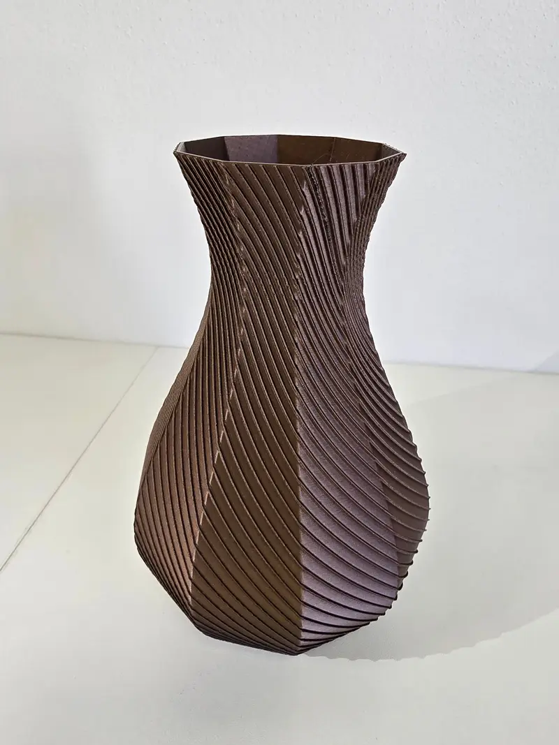 Vaso ottagonale color rame 18 cm in PLA – Texture a spirale